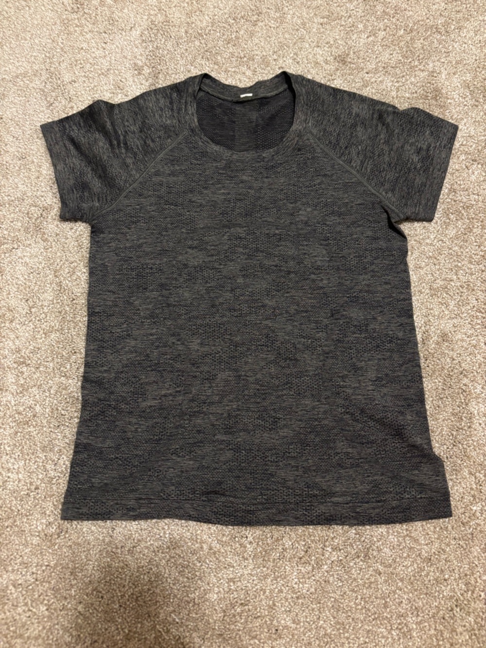 Lululemon Swiftly top